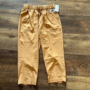 NWT Old Navy Stretch Tech Pants